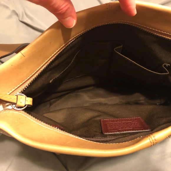 COACH leather cross body purse - Picture 4 of 4